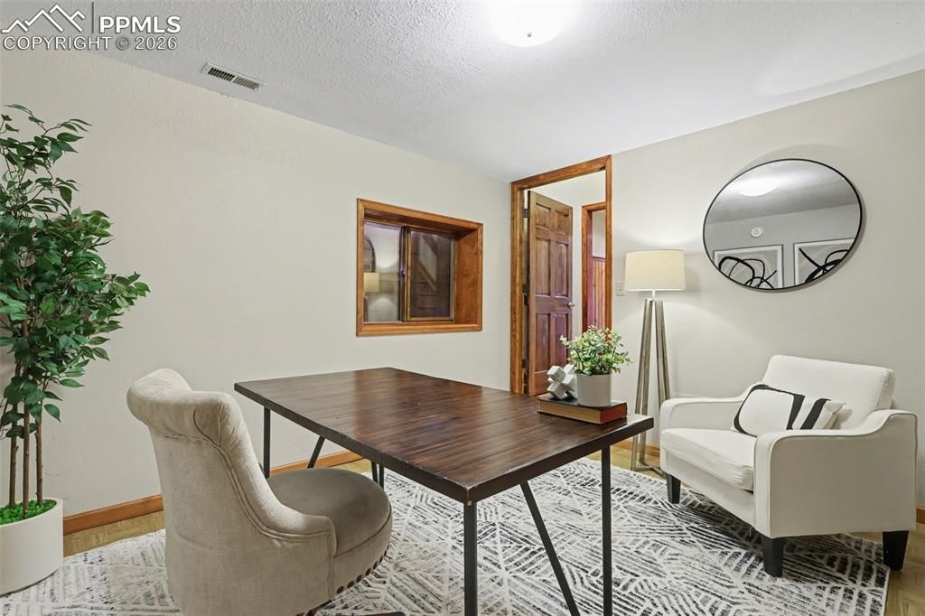 Image 36 of property listing at 1060 Pleasant View Lane, Colorado Springs, CO 80921