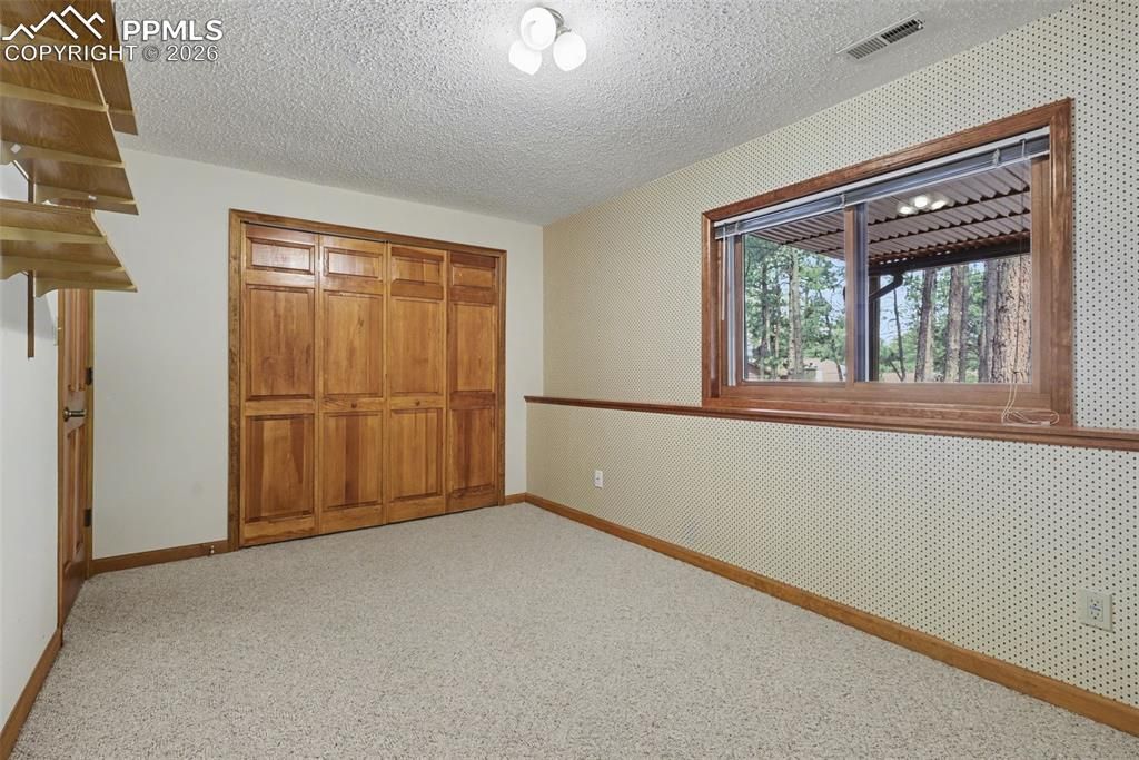 Image 39 of property listing at 1060 Pleasant View Lane, Colorado Springs, CO 80921