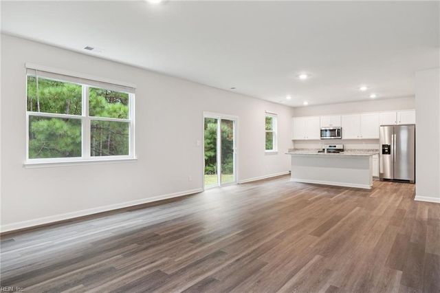 2140 Brians LN, Suffolk, VA 23434