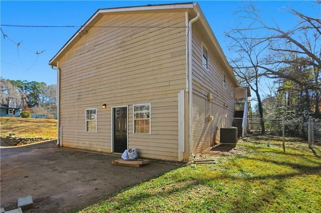 2705 Timber Valley Drive, Douglasville, GA 30135