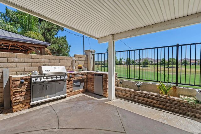 29092 Meandering Circle, Menifee, CA 92584