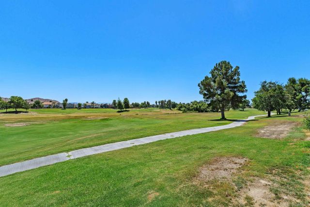 29092 Meandering Circle, Menifee, CA 92584