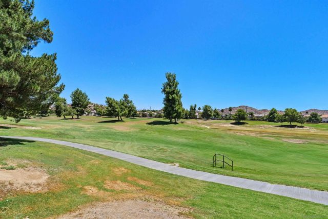29092 Meandering Circle, Menifee, CA 92584