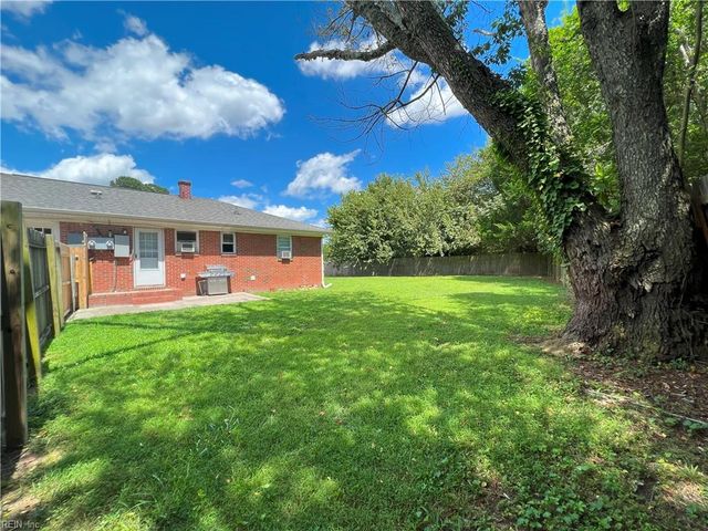 415 West LN A, Virginia Beach, VA 23451