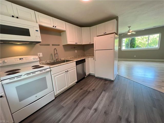 415 West LN A, Virginia Beach, VA 23451