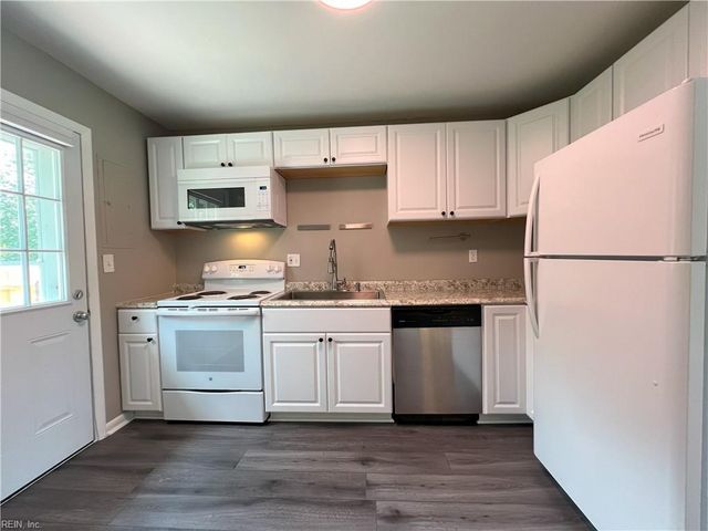 415 West LN A, Virginia Beach, VA 23451