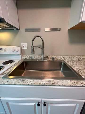 415 West LN A, Virginia Beach, VA 23451