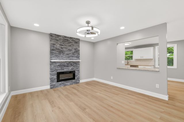 4079 Fairmeade Dr, Nashville, TN 37218