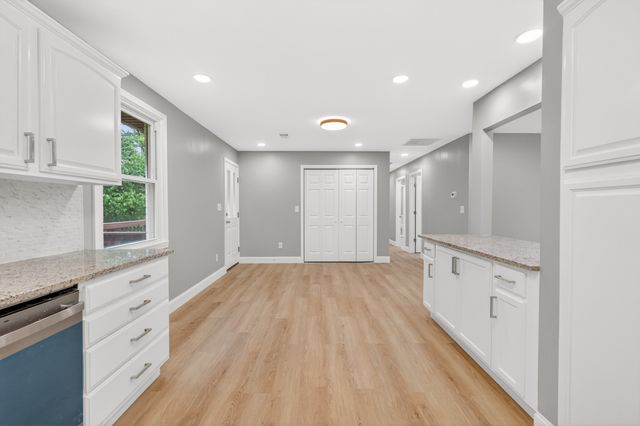 4079 Fairmeade Dr, Nashville, TN 37218