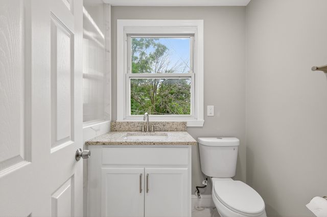 4079 Fairmeade Dr, Nashville, TN 37218