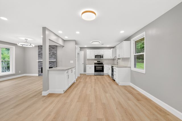 4079 Fairmeade Dr, Nashville, TN 37218