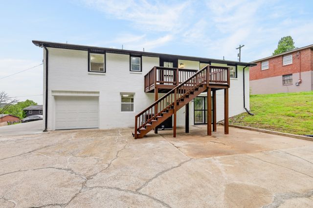 4079 Fairmeade Dr, Nashville, TN 37218