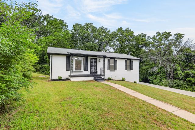 4079 Fairmeade Dr, Nashville, TN 37218