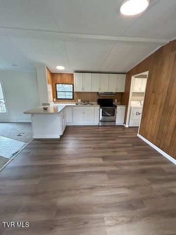 140 Midway Circle, Midway, TN 37809