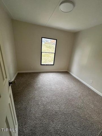 140 Midway Circle, Midway, TN 37809