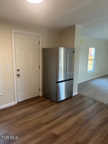 140 Midway Circle, Midway, TN 37809