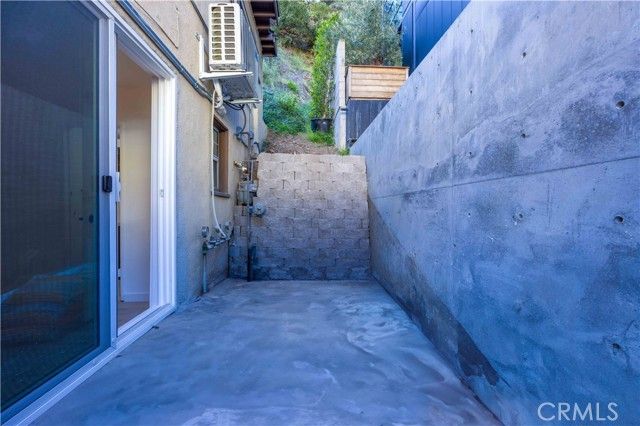 1303 N Beverly Glen Boulevard, Los Angeles, CA 90077