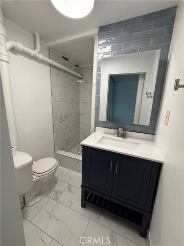 1303 N Beverly Glen Boulevard, Los Angeles, CA 90077