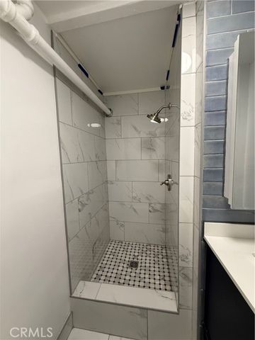 1303 N Beverly Glen Boulevard, Los Angeles, CA 90077