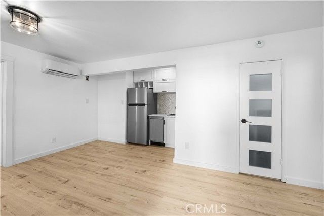 1303 N Beverly Glen Boulevard, Los Angeles, CA 90077