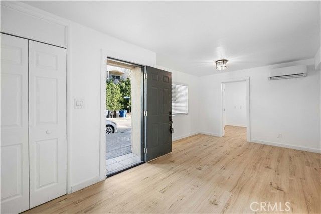 1303 N Beverly Glen Boulevard, Los Angeles, CA 90077