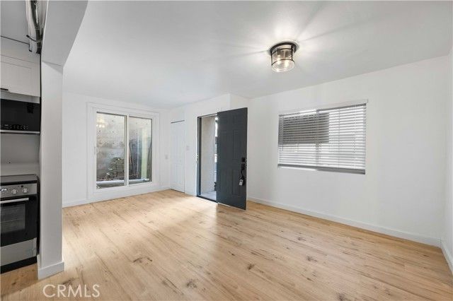 1303 N Beverly Glen Boulevard, Los Angeles, CA 90077