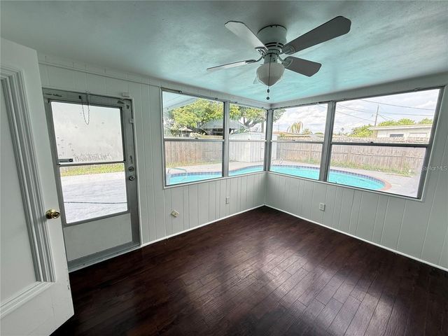 4233 DARLINGTON ROAD, Holiday, FL 34691