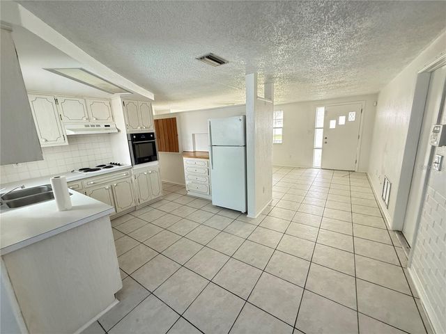 4233 DARLINGTON ROAD, Holiday, FL 34691