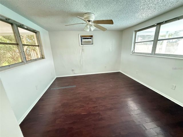 4233 DARLINGTON ROAD, Holiday, FL 34691