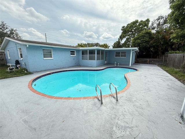 4233 DARLINGTON ROAD, Holiday, FL 34691