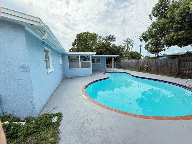 4233 DARLINGTON ROAD, Holiday, FL 34691