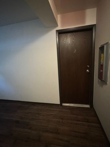225 Gregory Street 2, Aurora, IL 60504