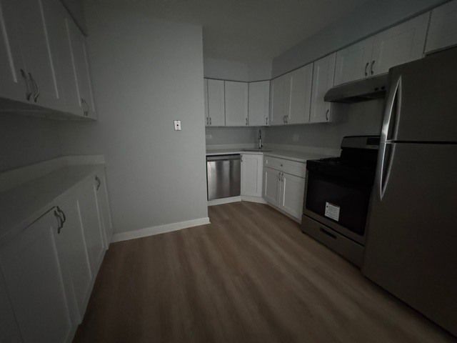 225 Gregory Street 2, Aurora, IL 60504