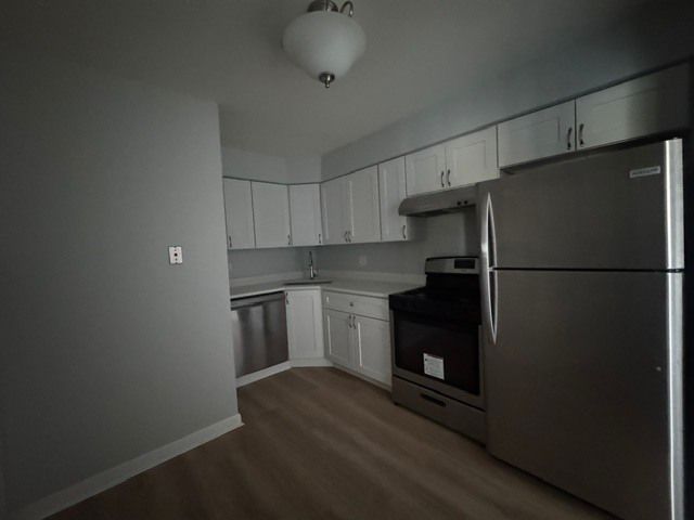 225 Gregory Street 2, Aurora, IL 60504