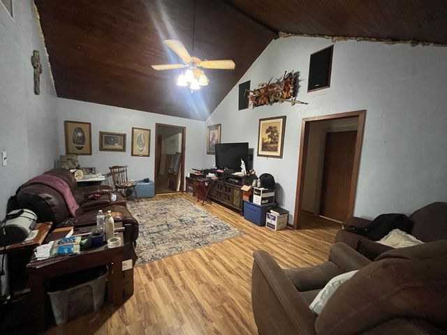 1103 Spur 28, Danbury, TX 77534