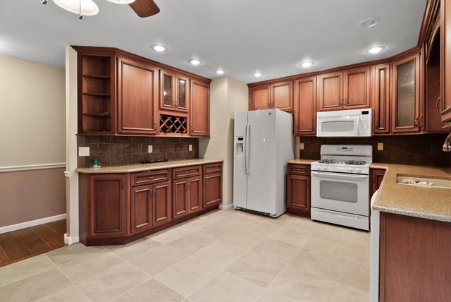 1608 Sunnyslope Drive, Crown Point, IN 46307