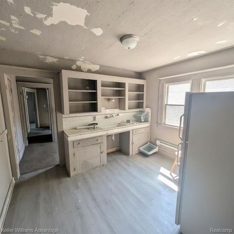 4447 Baldwin Street, Detroit, MI 48214