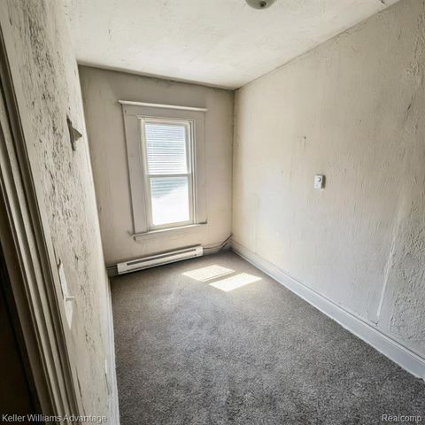 4447 Baldwin Street, Detroit, MI 48214