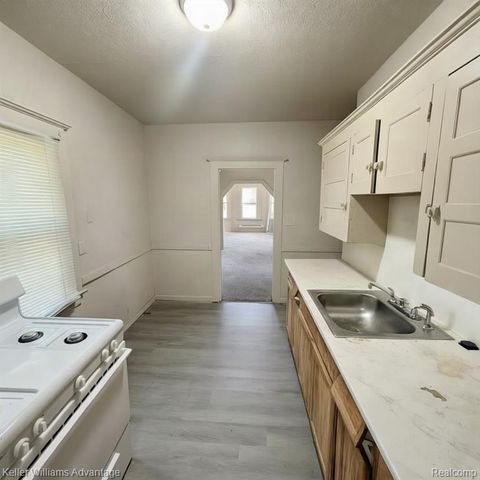 4447 Baldwin Street, Detroit, MI 48214