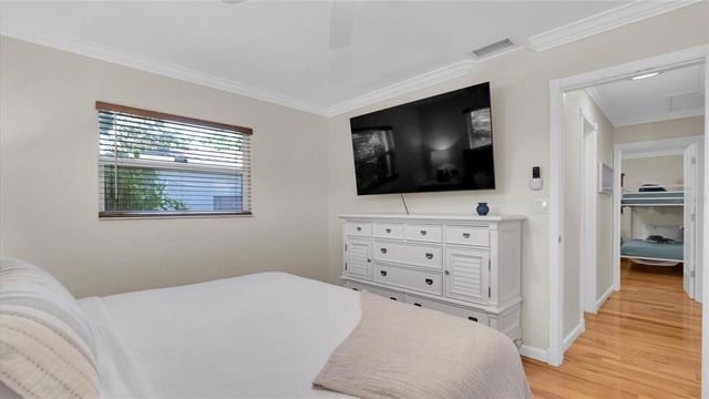 8272 127TH STREET, Seminole, FL 33776