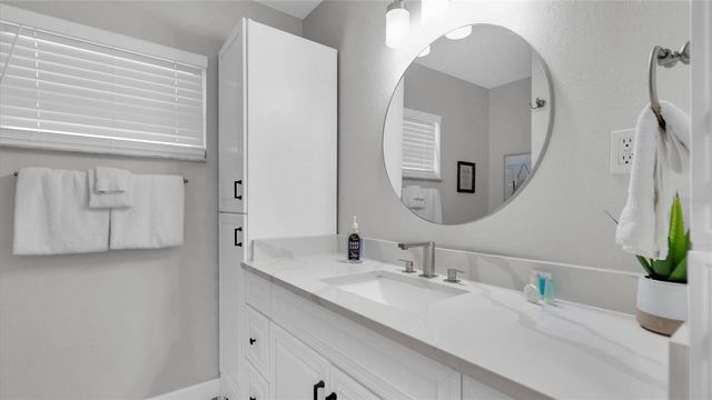 8272 127TH STREET, Seminole, FL 33776