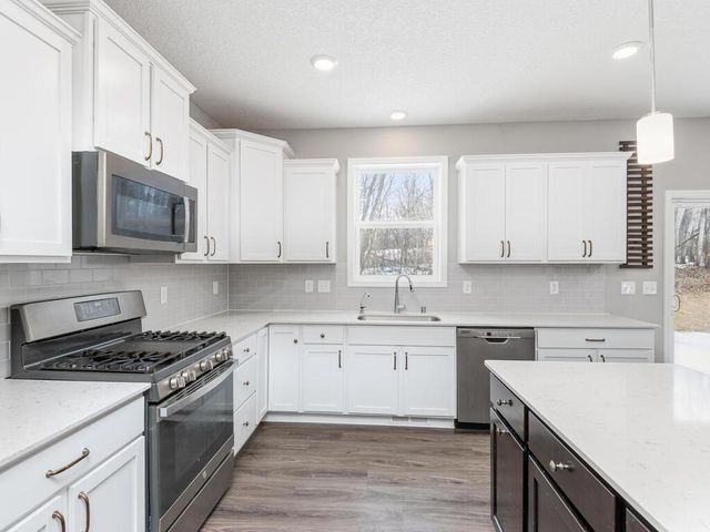 200 Franklin Avenue W, Delano, MN 55328