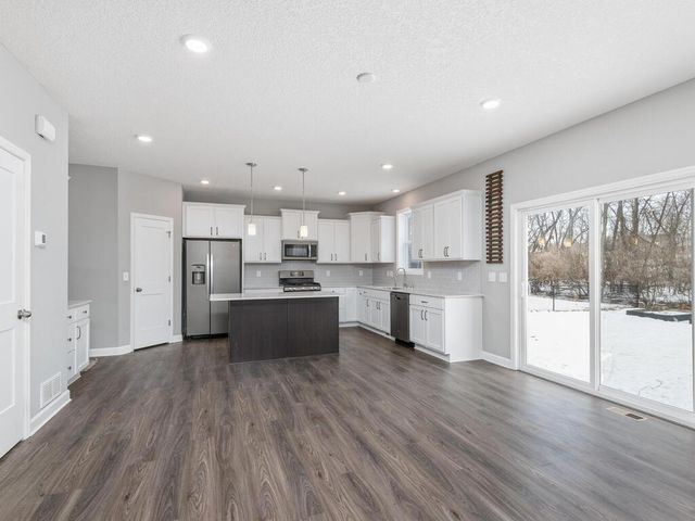 200 Franklin Avenue W, Delano, MN 55328