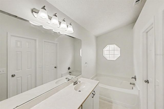 956 OLD BARN ROAD, Orlando, FL 32825
