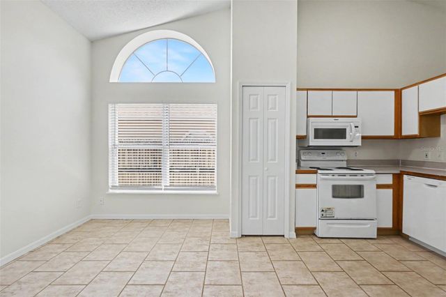 956 OLD BARN ROAD, Orlando, FL 32825