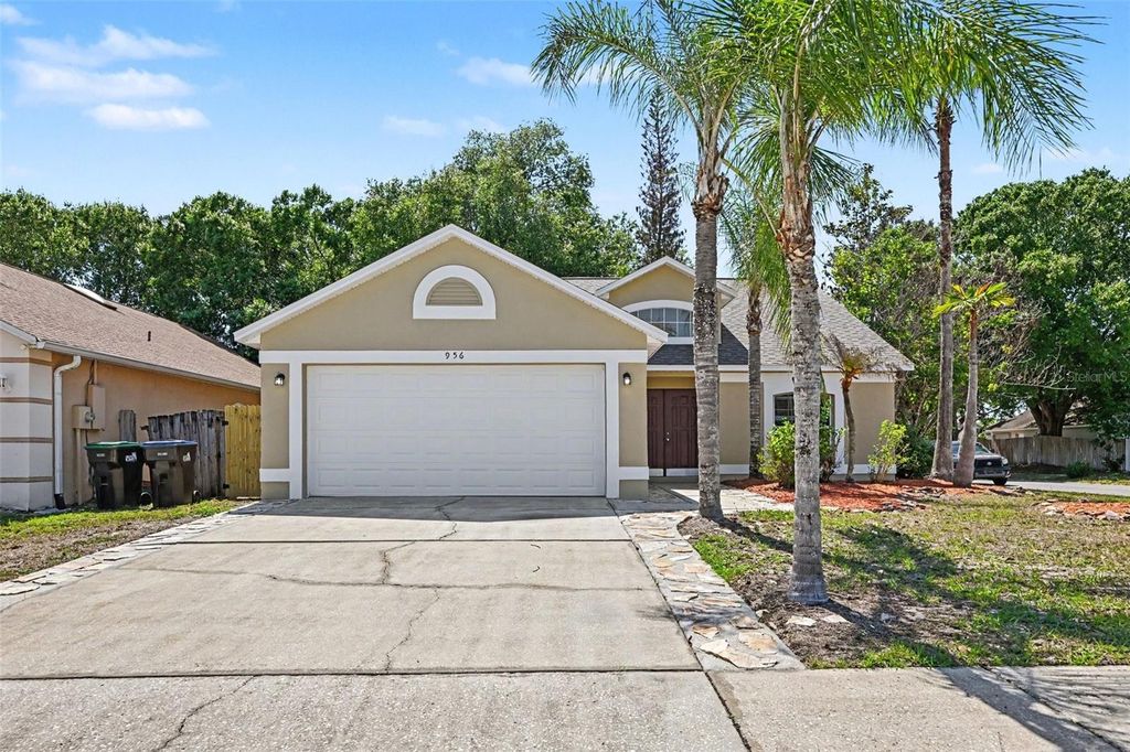956 OLD BARN ROAD, Orlando, FL 32825