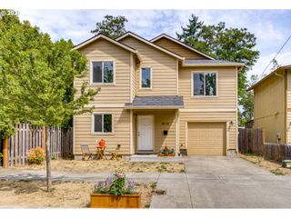 8115 Se LAMBERT St, Portland, OR 97206