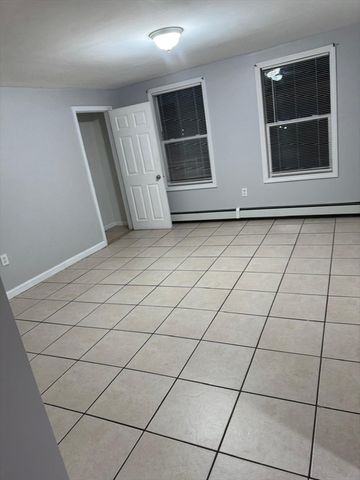 16 Sargent 1, Lawrence, MA 01841