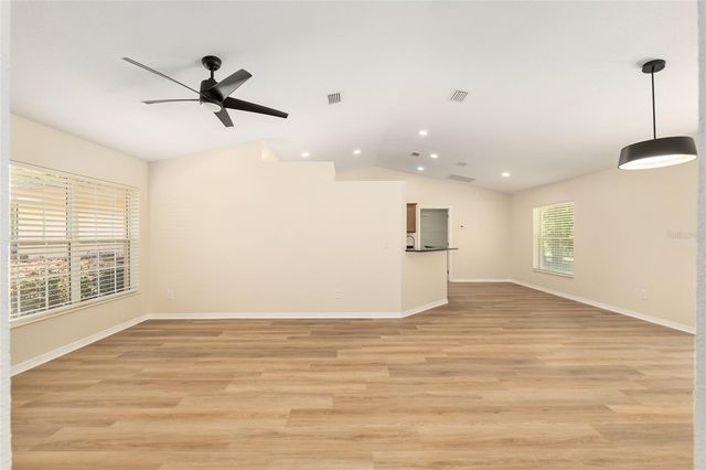 5939 NW 65TH STREET, Ocala, FL 34482