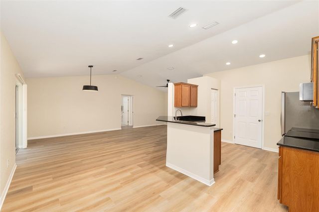 5939 NW 65TH STREET, Ocala, FL 34482